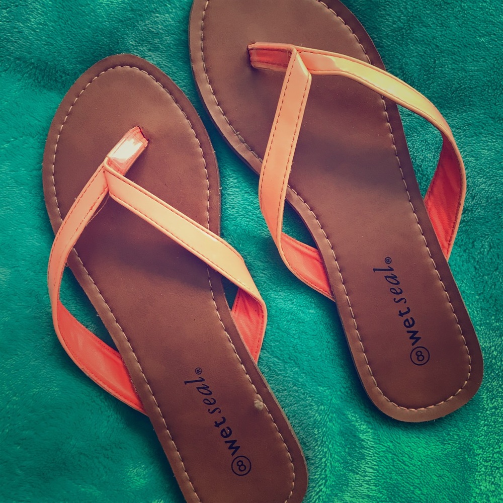 Used sandals